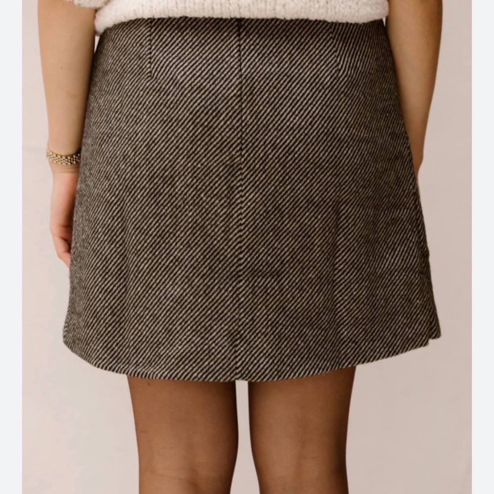 J. Crew Black and White Wool Blend Front Zipper Pockets Mini Skirt 8